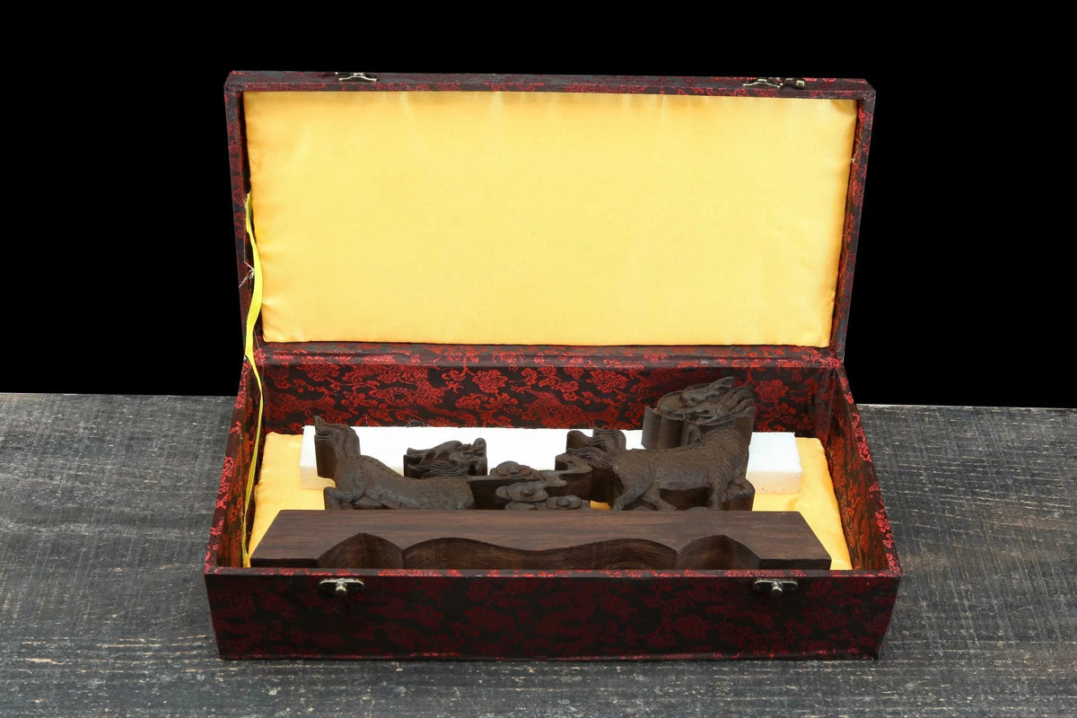 Kirin Sword Stand - Tophatter Daily Deals