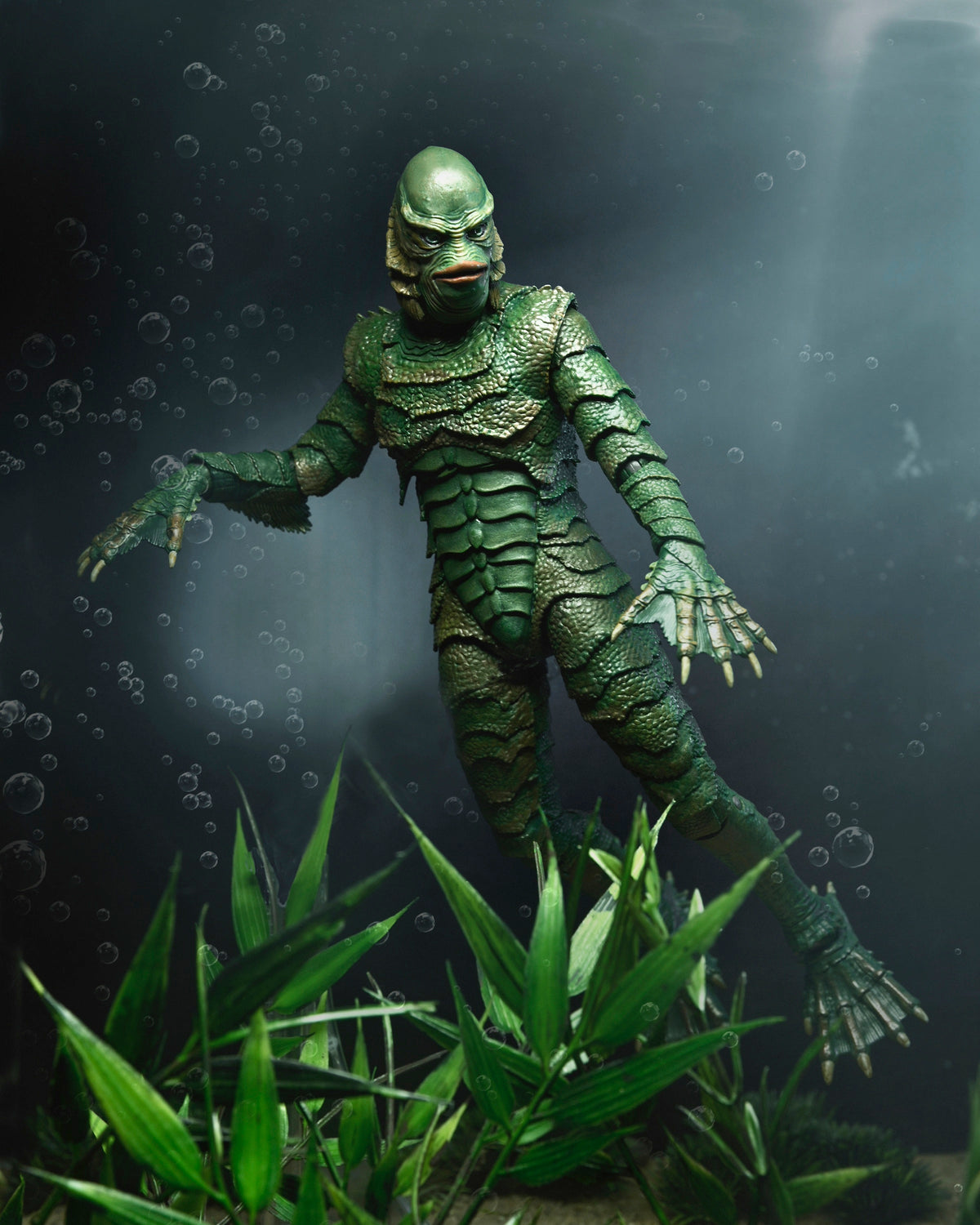 Universal Monsters – Ultimate Creature from the Black Lagoon (Colour) Action Figure Action Figure - Tophatter Daily Deals