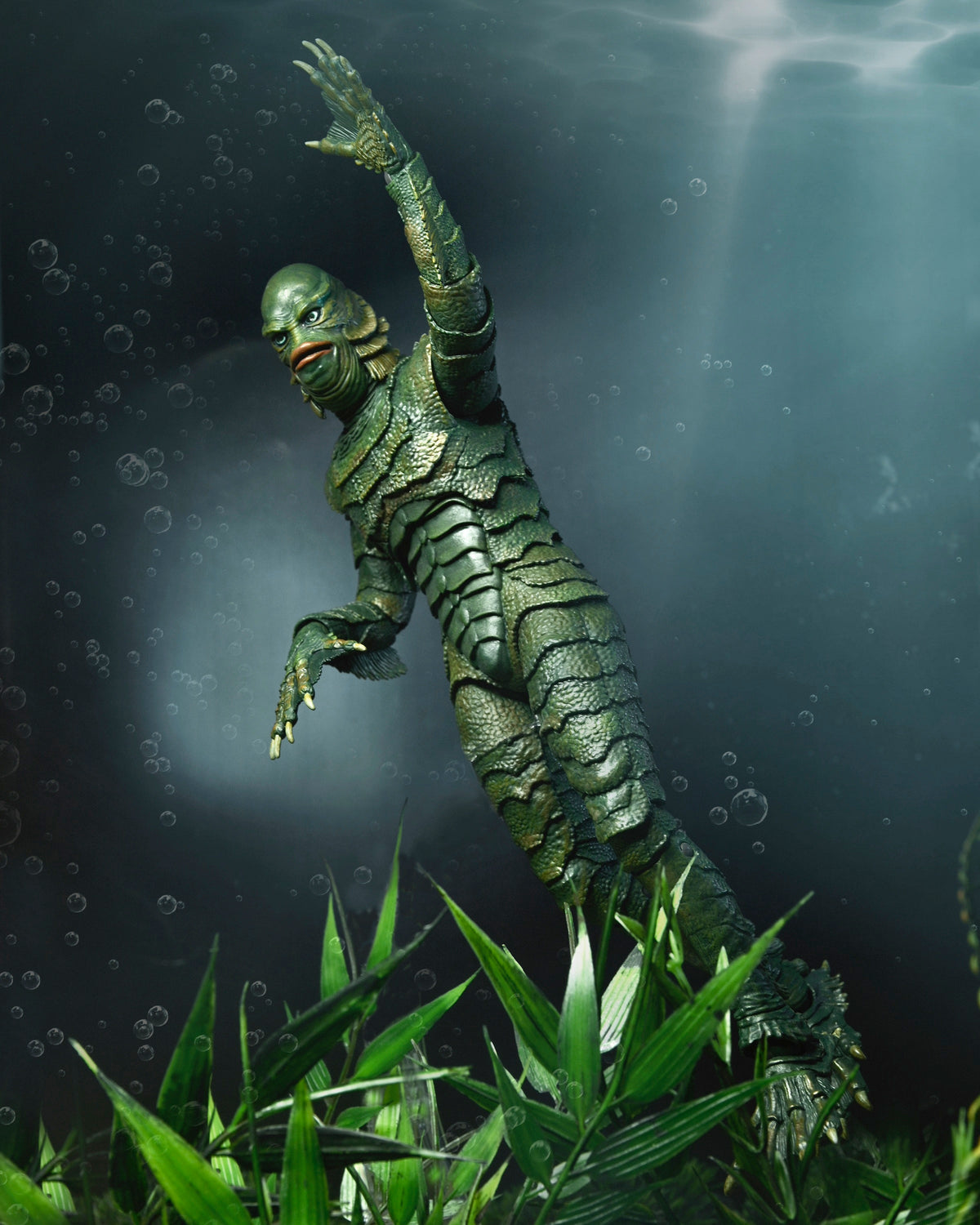 Universal Monsters – Ultimate Creature from the Black Lagoon (Colour) Action Figure Action Figure - Tophatter Daily Deals
