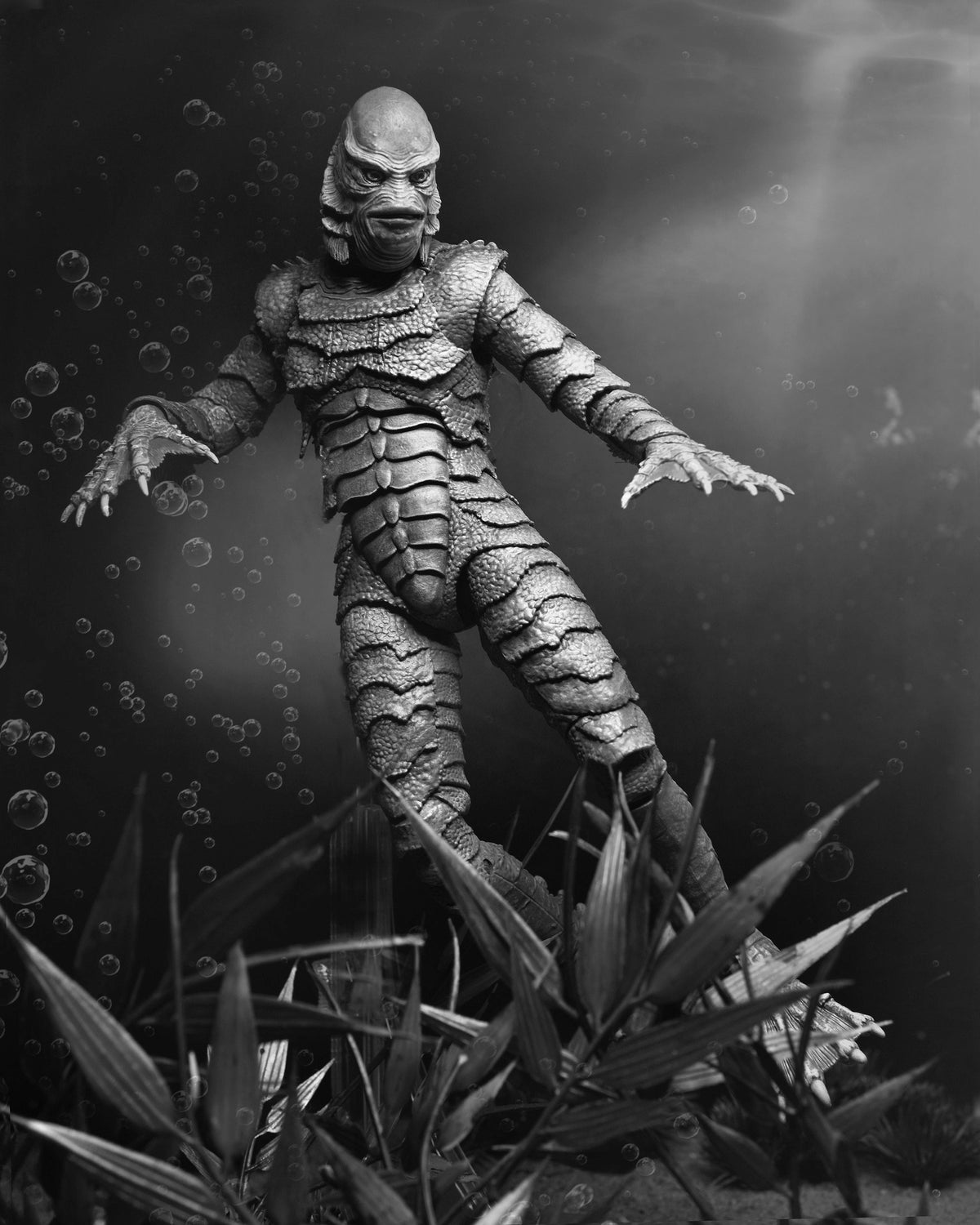 Universal Monsters – Ultimate Creature from the Black Lagoon (Black & White) Action Figure Action Figure - Tophatter Daily Deals