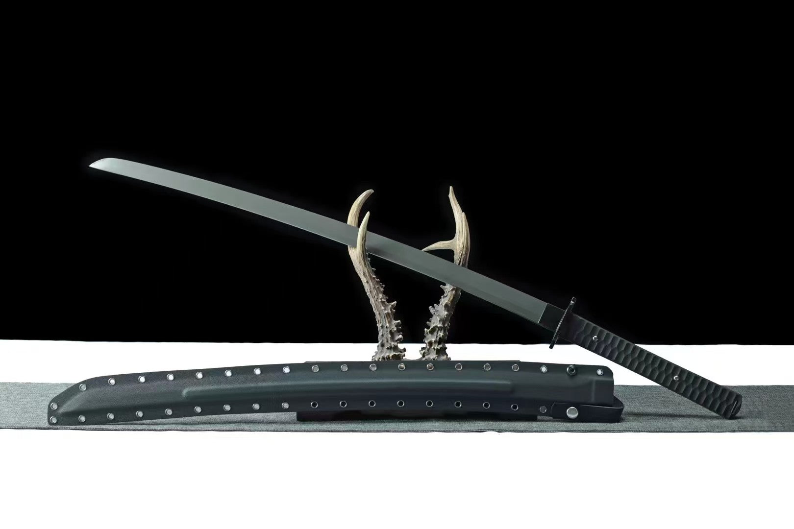 Tactical Titanium-Coated Samurai Sword - Tophatter Daily Deals
