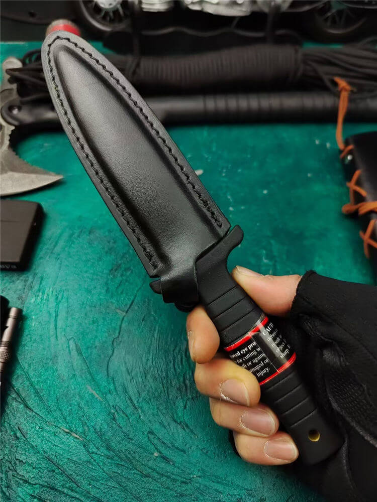 Smith. Wesson HRT9B Double-edged Dagger-GS75 Pocket Knives - Tophatter Daily Deals
