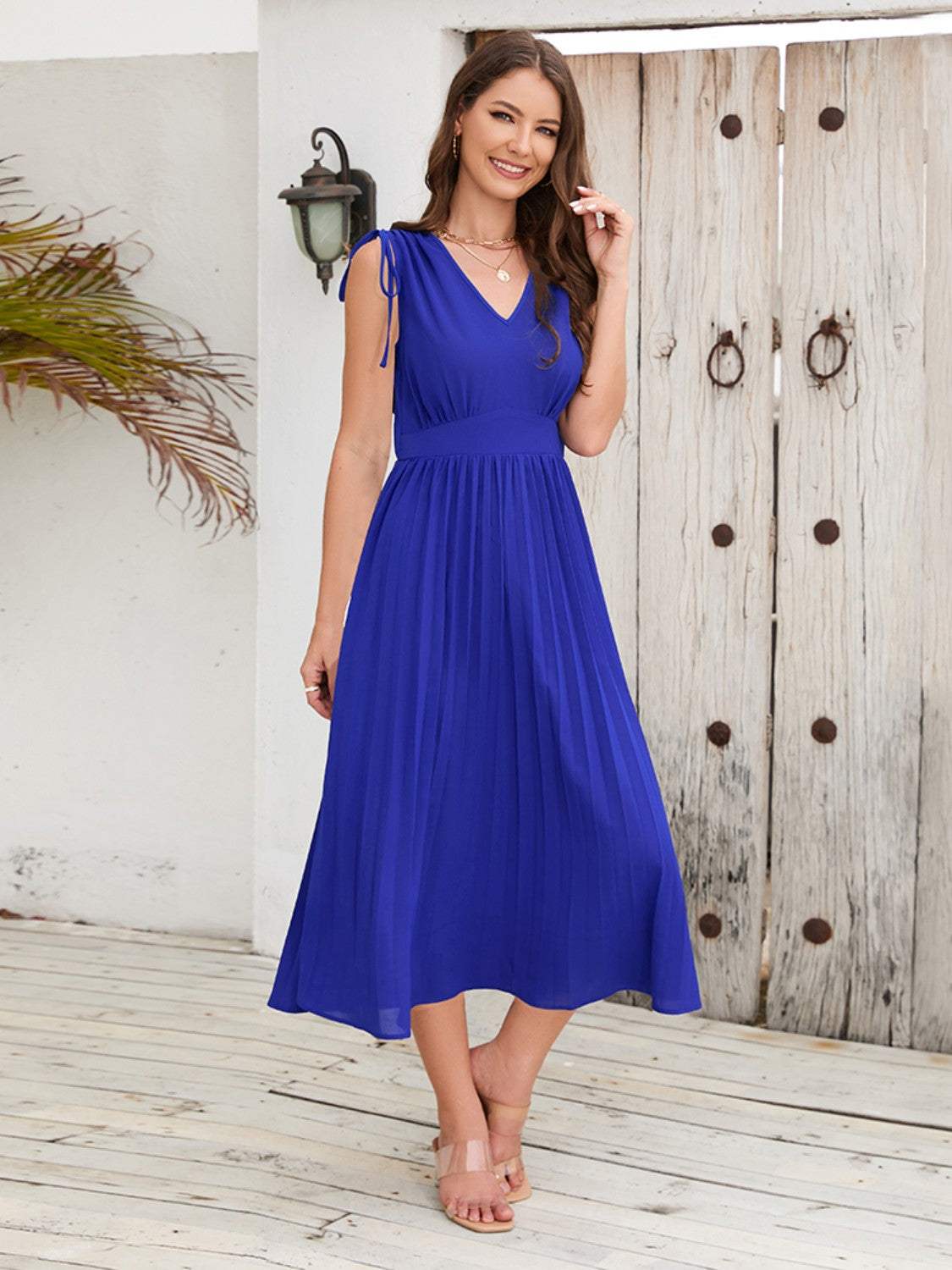 Pleated V-Neck Sleeveless Midi Dress Casual Dresses - Tophatter Daily Deals