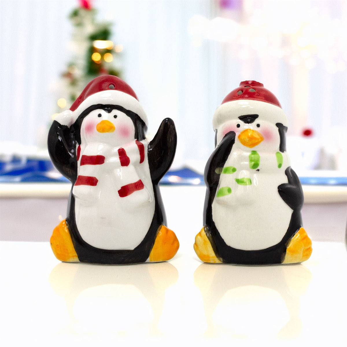 Christmas Penguin Salt & Pepper Pots | Festive Novelty Salt & Pepper Shakers Salt and Pepper Shakers - Tophatter Daily Deals
