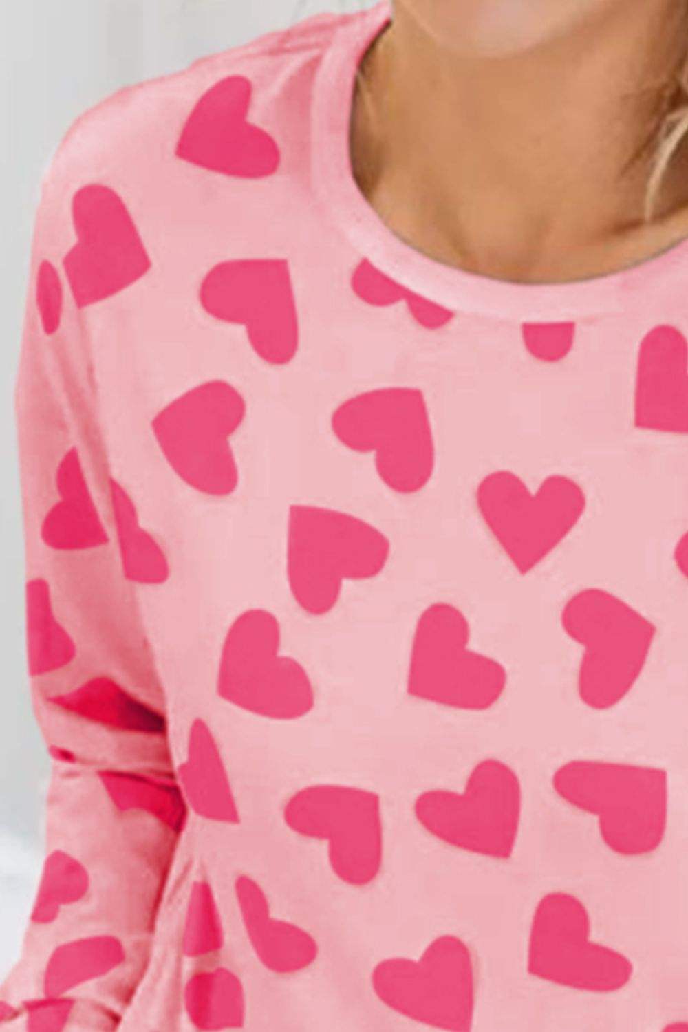 Heart Print Round Neck Top and Shorts Lounge Set Loungewear Sets - Tophatter Daily Deals