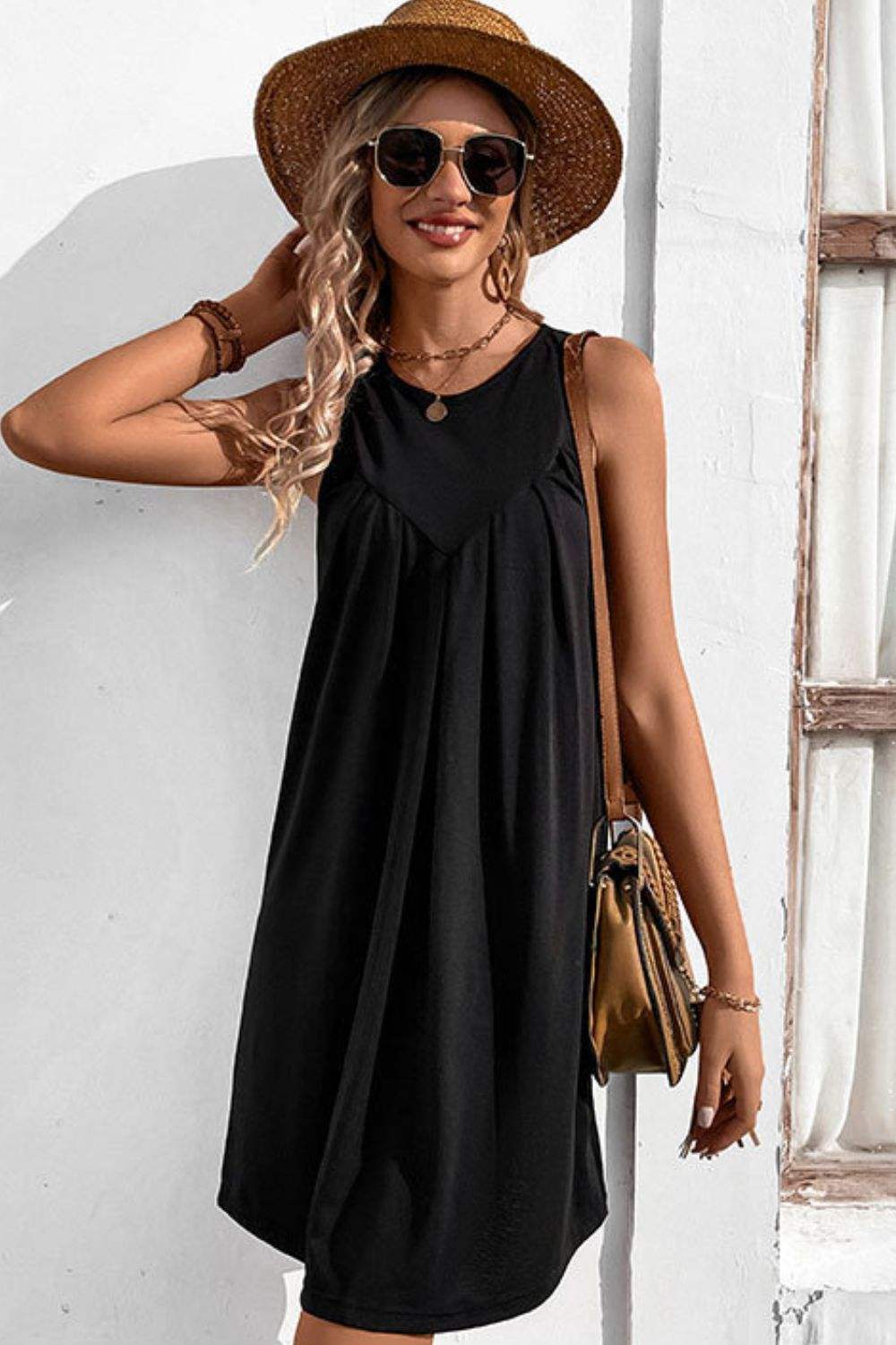 Round Neck Sleeveless Mini Dress Casual Dresses - Tophatter Daily Deals