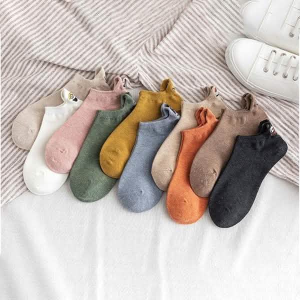 10-Pack: Embroidered Expression Women Socks Women's Socks & Hosiery - Tophatter Daily Deals