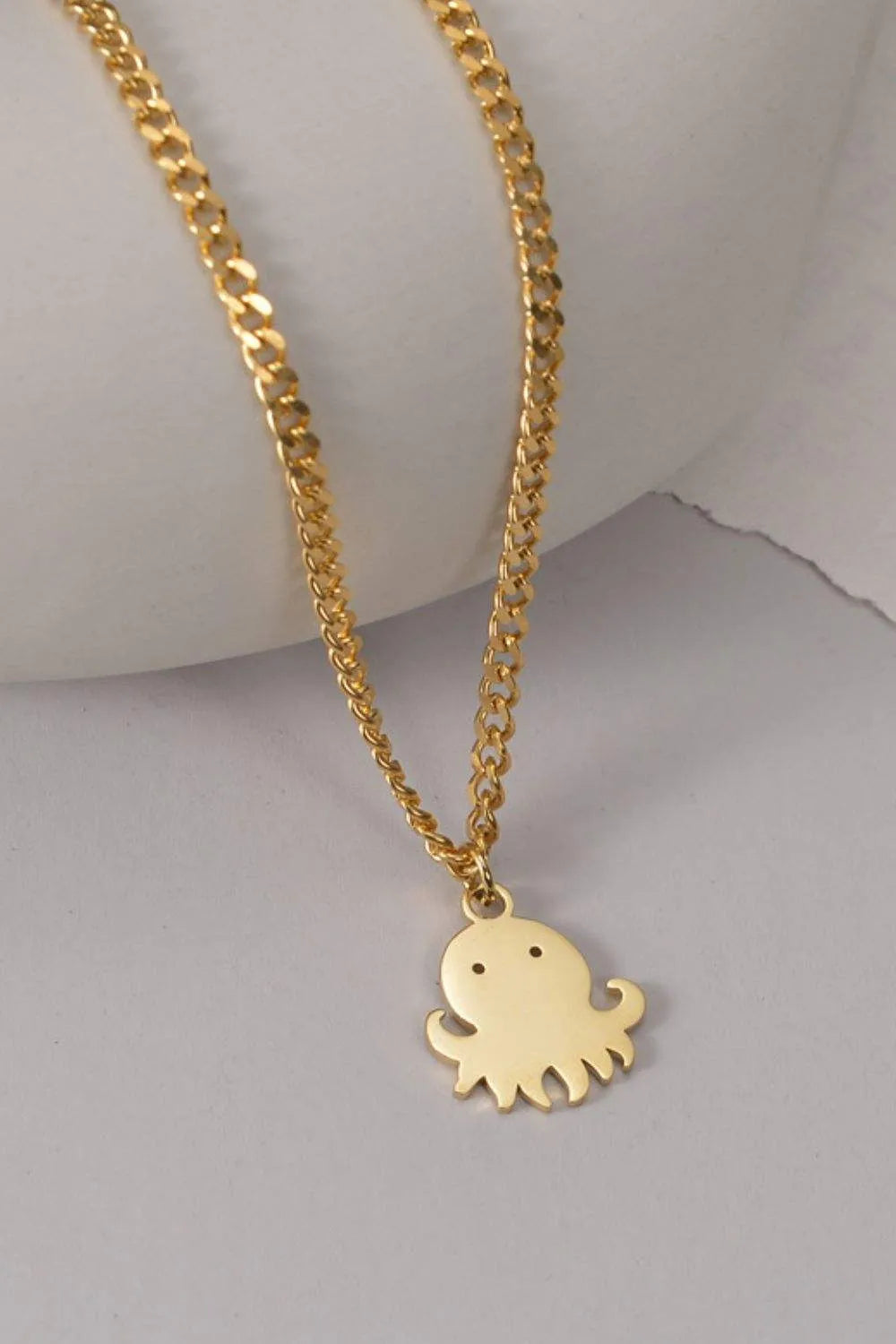 Two-Piece Pearl Stainless Steel Necklace Set Necklaces - Tophatter Daily Deals