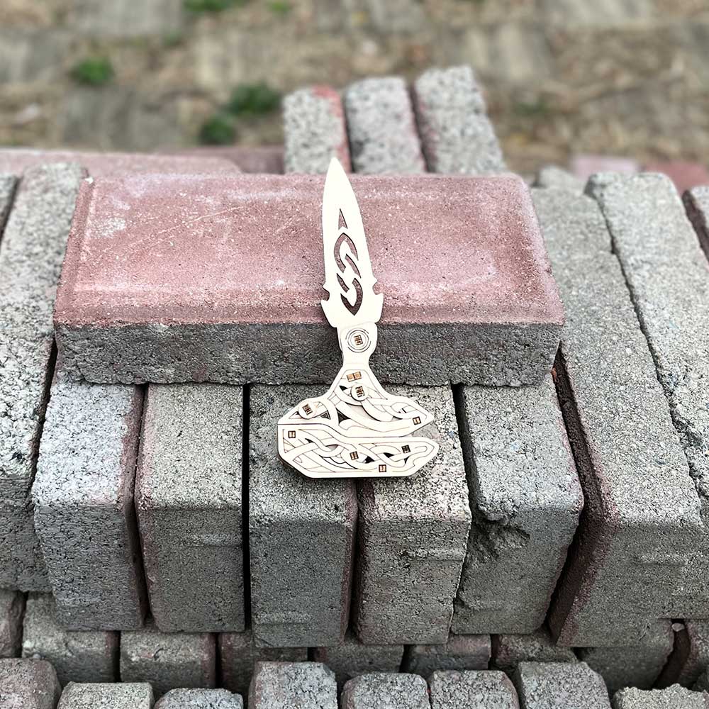 Wooden Shadow Knife 3D Puzzle Model - Tophatter Daily Deals