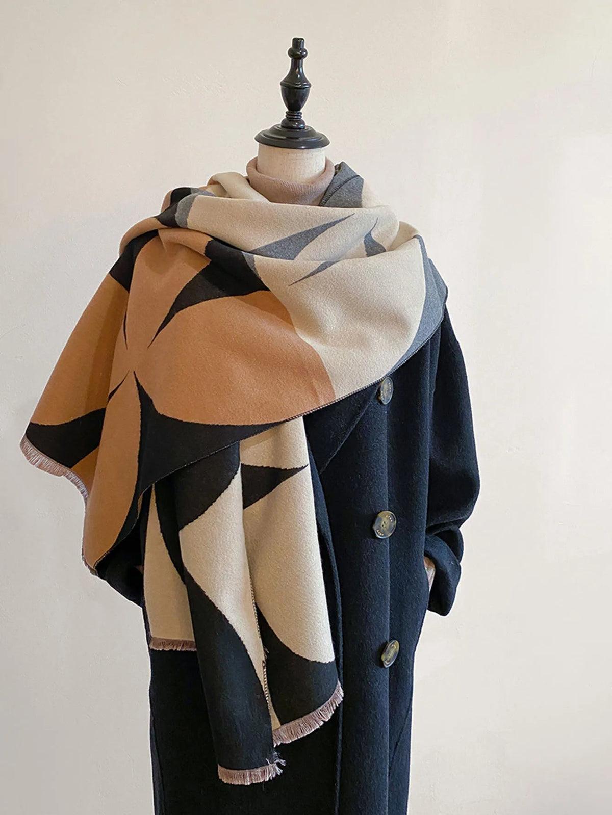 Oversized Womens Scarf - Reversible Geometric Cashmere Black - Tophatter Daily Deals