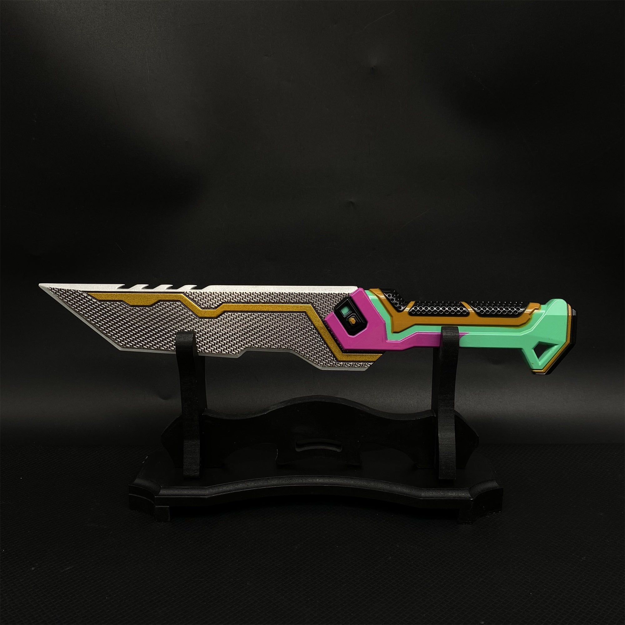 1:1 Glitchpop Knife Life Size Metal Replica--Blunt Blade Dagger & Wooden Stand - Tophatter Daily Deals