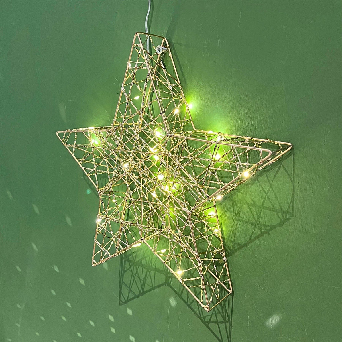 Gold Christmas Star Light | Gold Wire LED Standing Star Decoration - 30cm LED Light - Tophatter Daily Deals