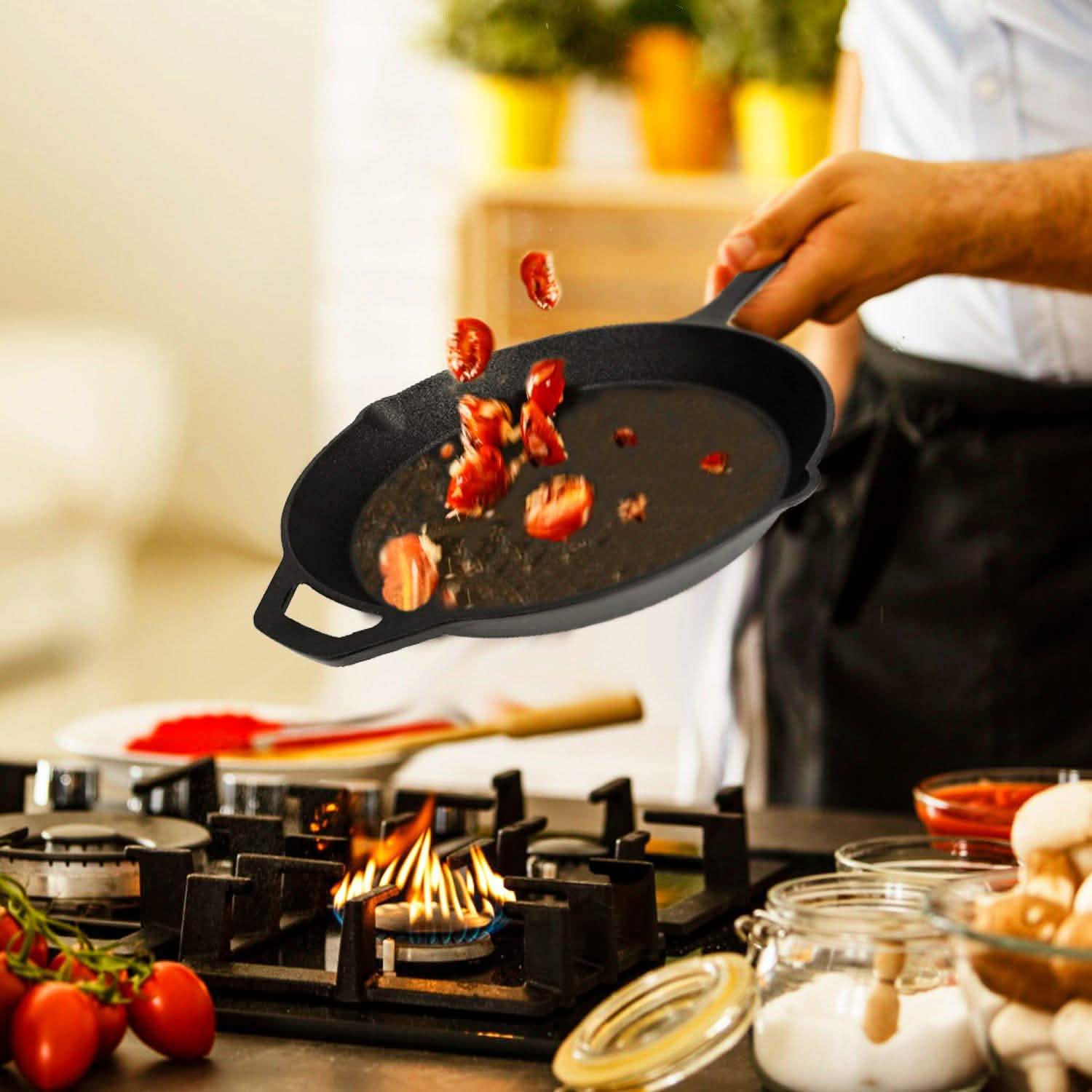 12 Inch Pre-Seasoned Cast Iron Skillet Oven Safe Cookware Kitchen Tools & Gadgets - Tophatter Daily Deals