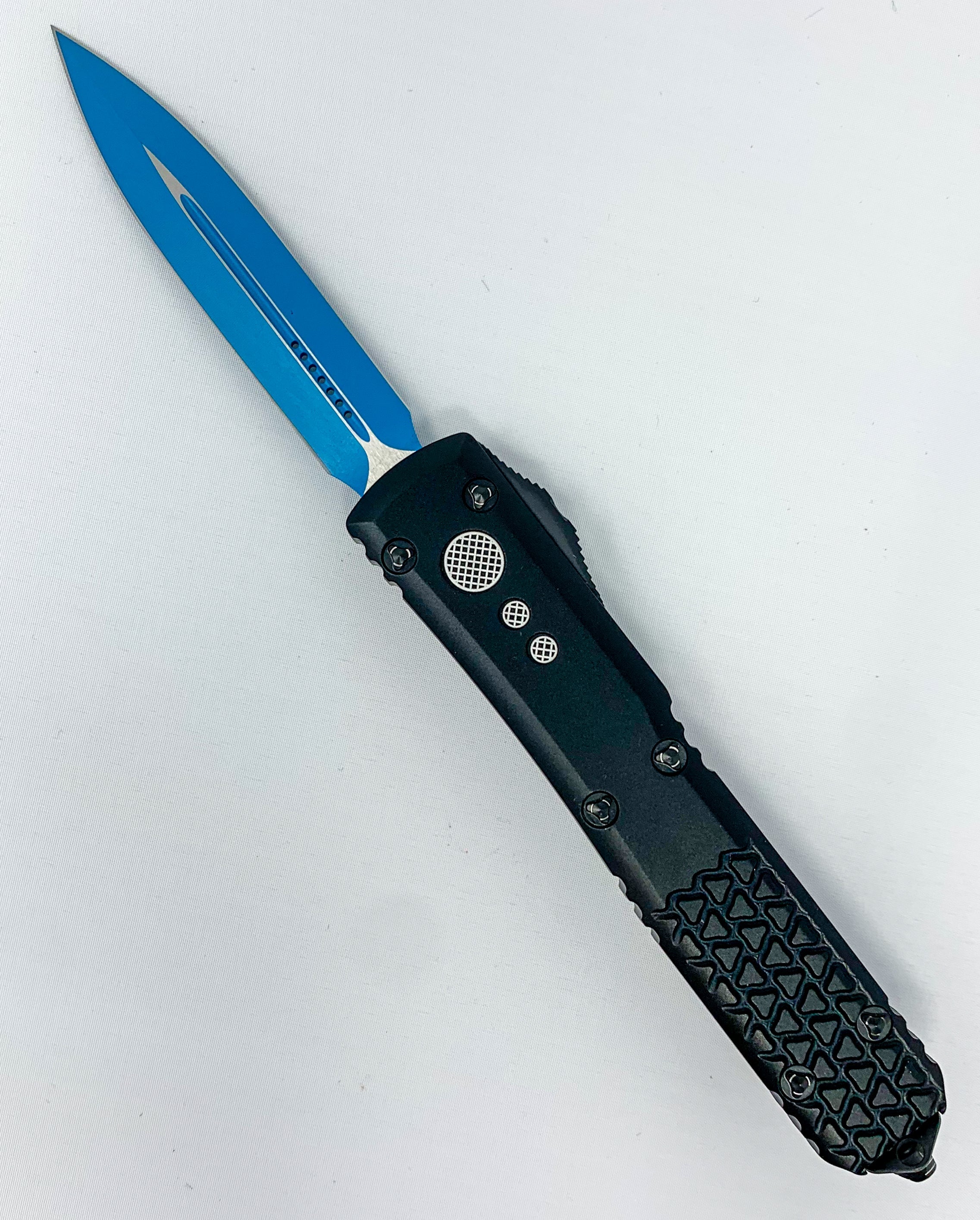Microtech Ultratech - Double Edge Blue Blade - Black Hardware - Jedi Knight - Black Chassis - 122-1JK Automatic Knives - Tophatter Daily Deals