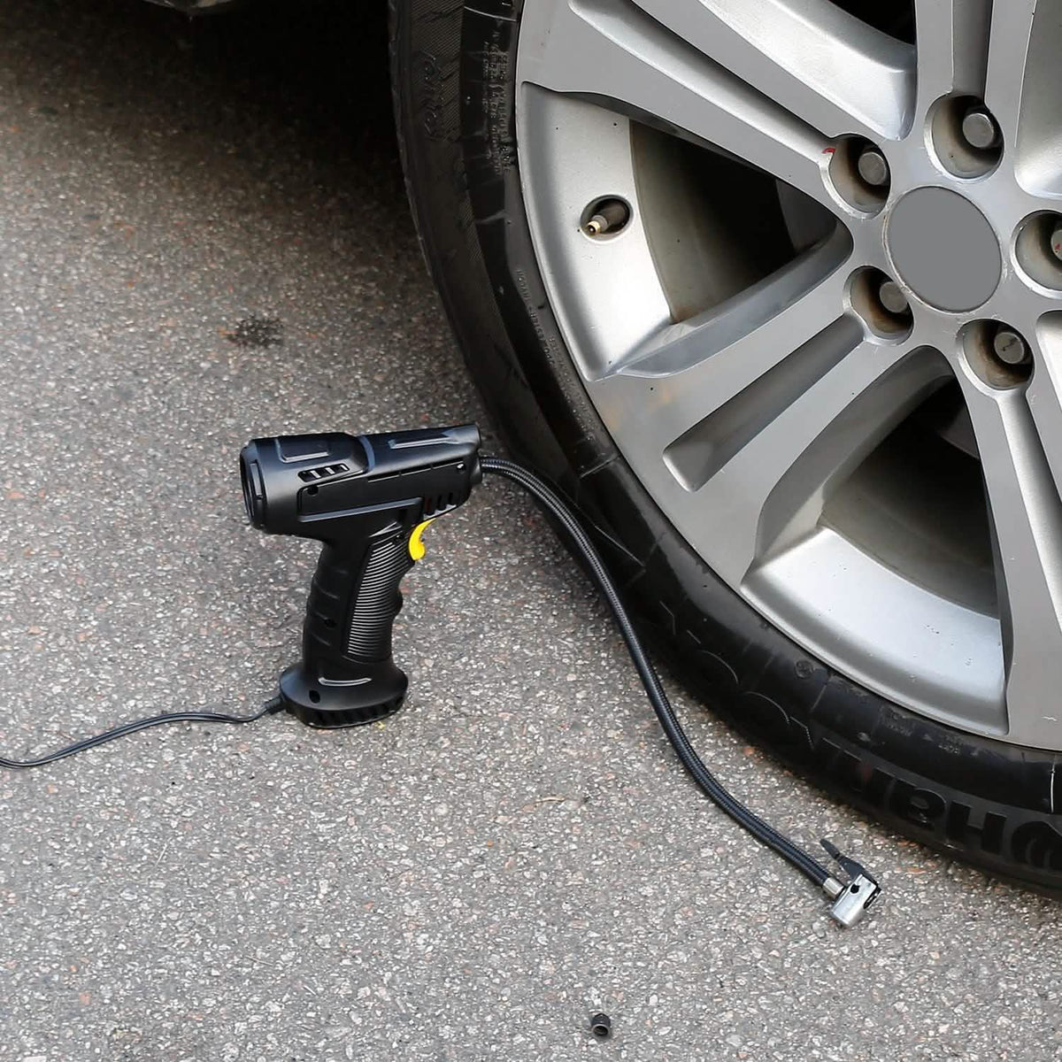 12V Digital Car Tire Inflator with LED Light 150 PSI Automotive - Tophatter Daily Deals