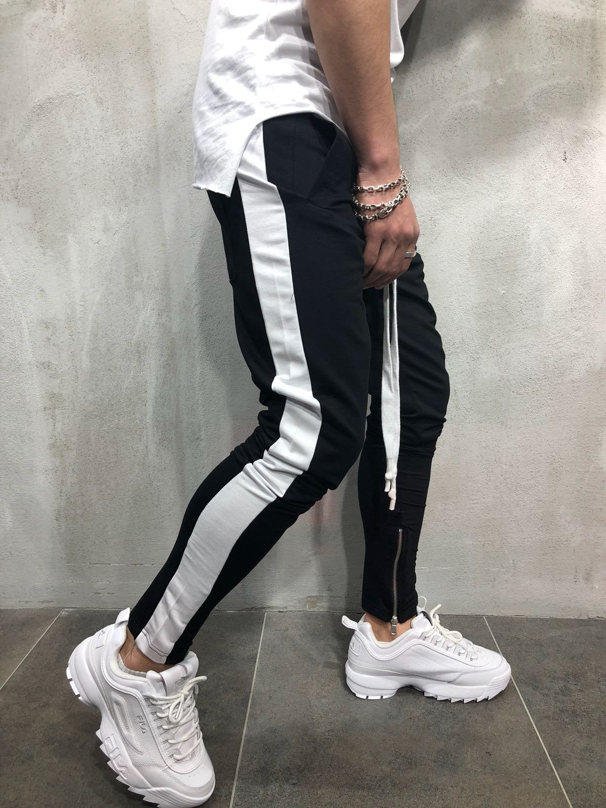 Autumn And Winter Explosions Men's Casual Sweatpants Black and white 0 - Tophatter Daily Deals