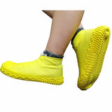 Ultra-Durable Silicovers Non-Slip Shoe Covers: Keep Your Shoes Clean & Dry Yellow Shoe Covers - Tophatter Daily Deals