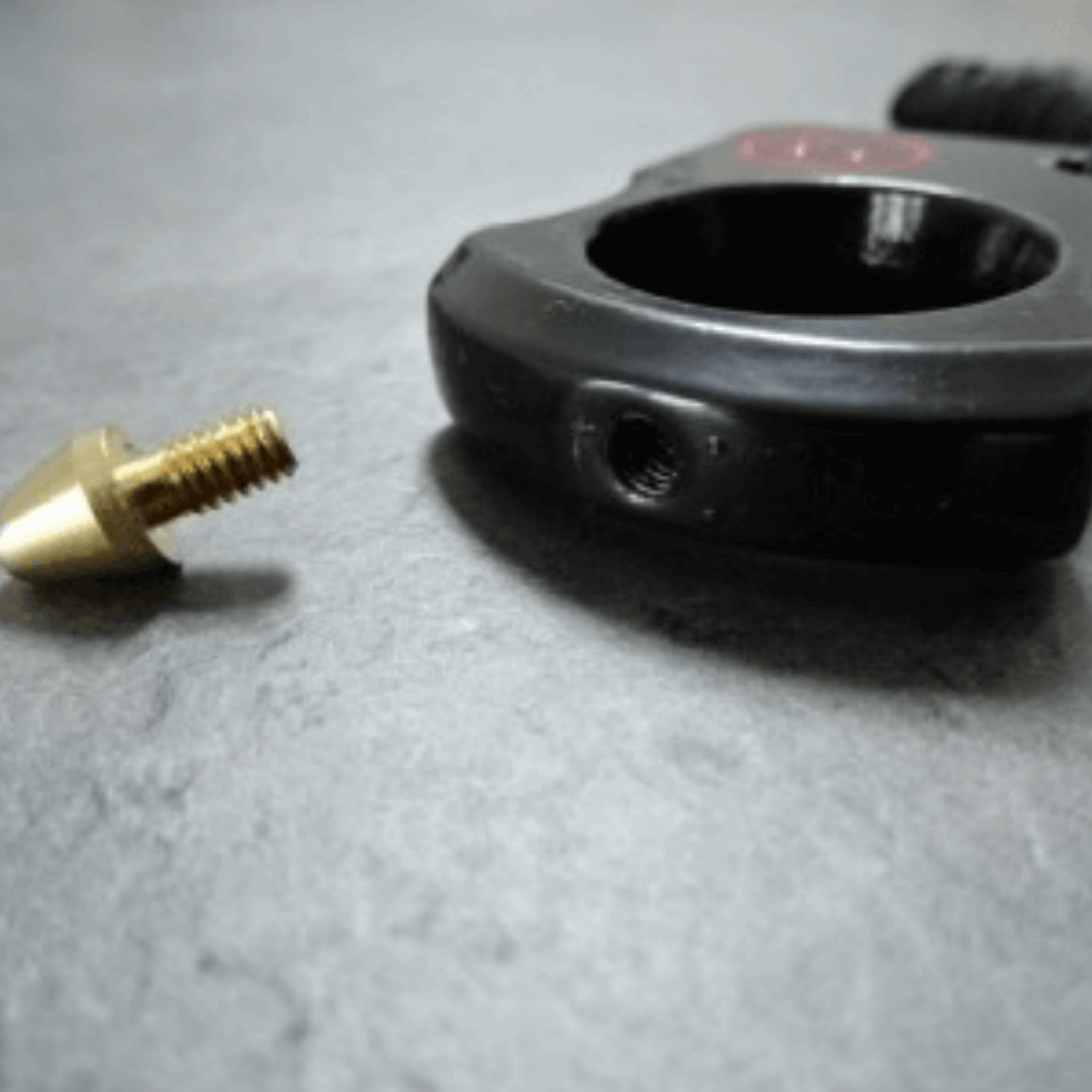 Knuckle duster Smiley Single Finger Spiked brass knuckles Self Defense Real-GS134 Pocket Knives - Tophatter Daily Deals