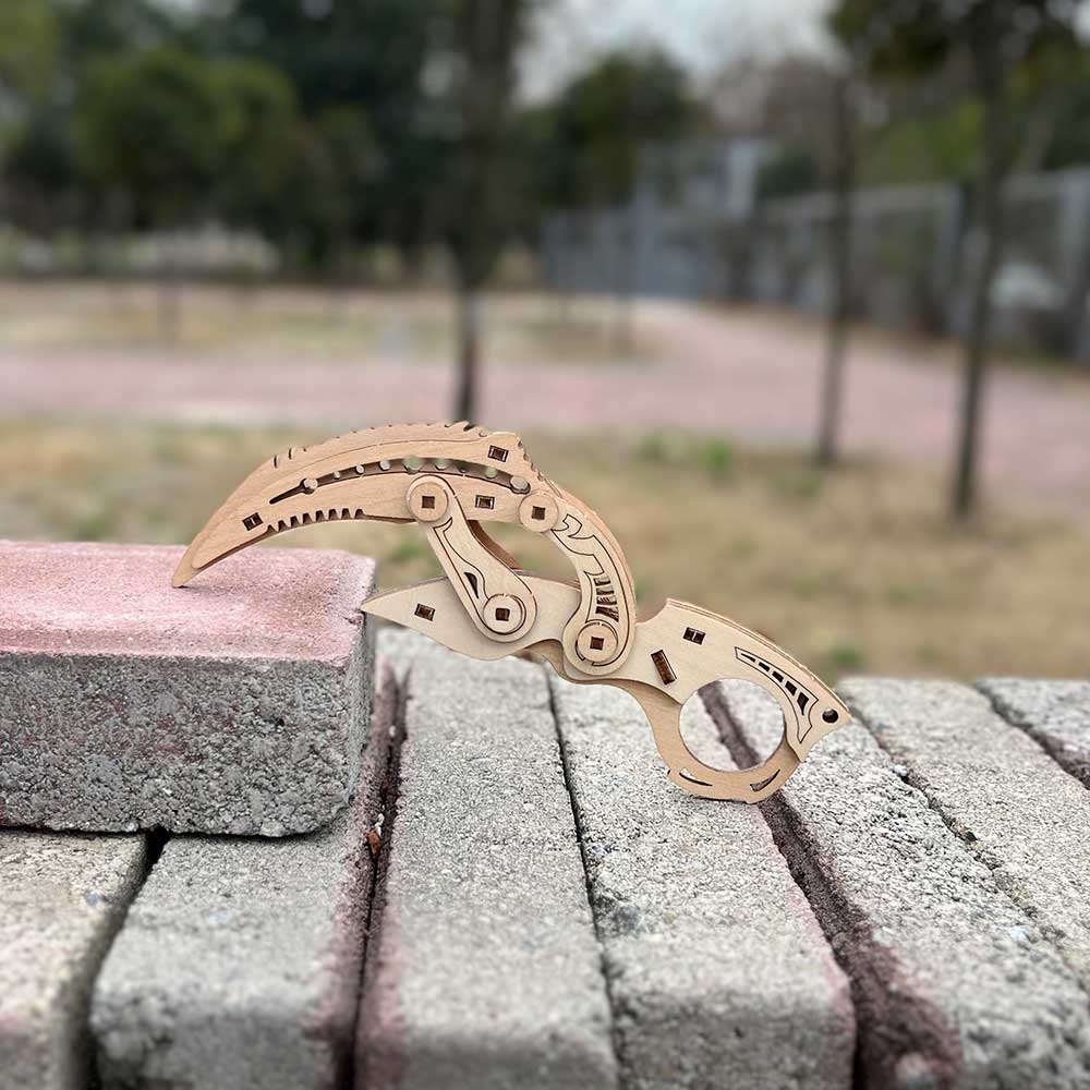 6 Cool Wooden Knife Model Kit 3D Blade Puzzle Toy - Tophatter Daily Deals