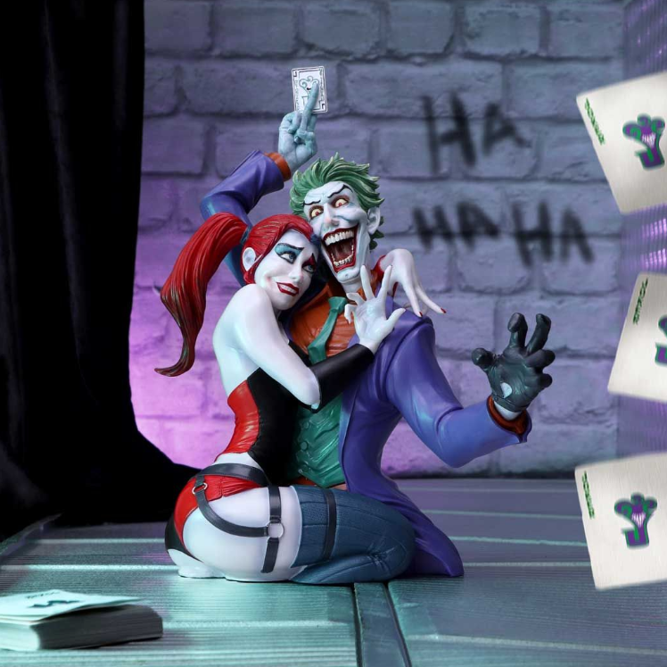 The Joker and Harley Quinn DC Collectible Bust Statue - Tophatter Daily Deals