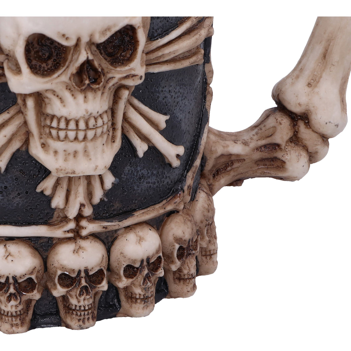 Gothic Lore – Official Large Tankard of Skulls Tankard - Tophatter Daily Deals