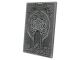 Dungeons & Dragons – Official Limited Edition Player’s Handbook Ingot Replica Coin - Tophatter Daily Deals