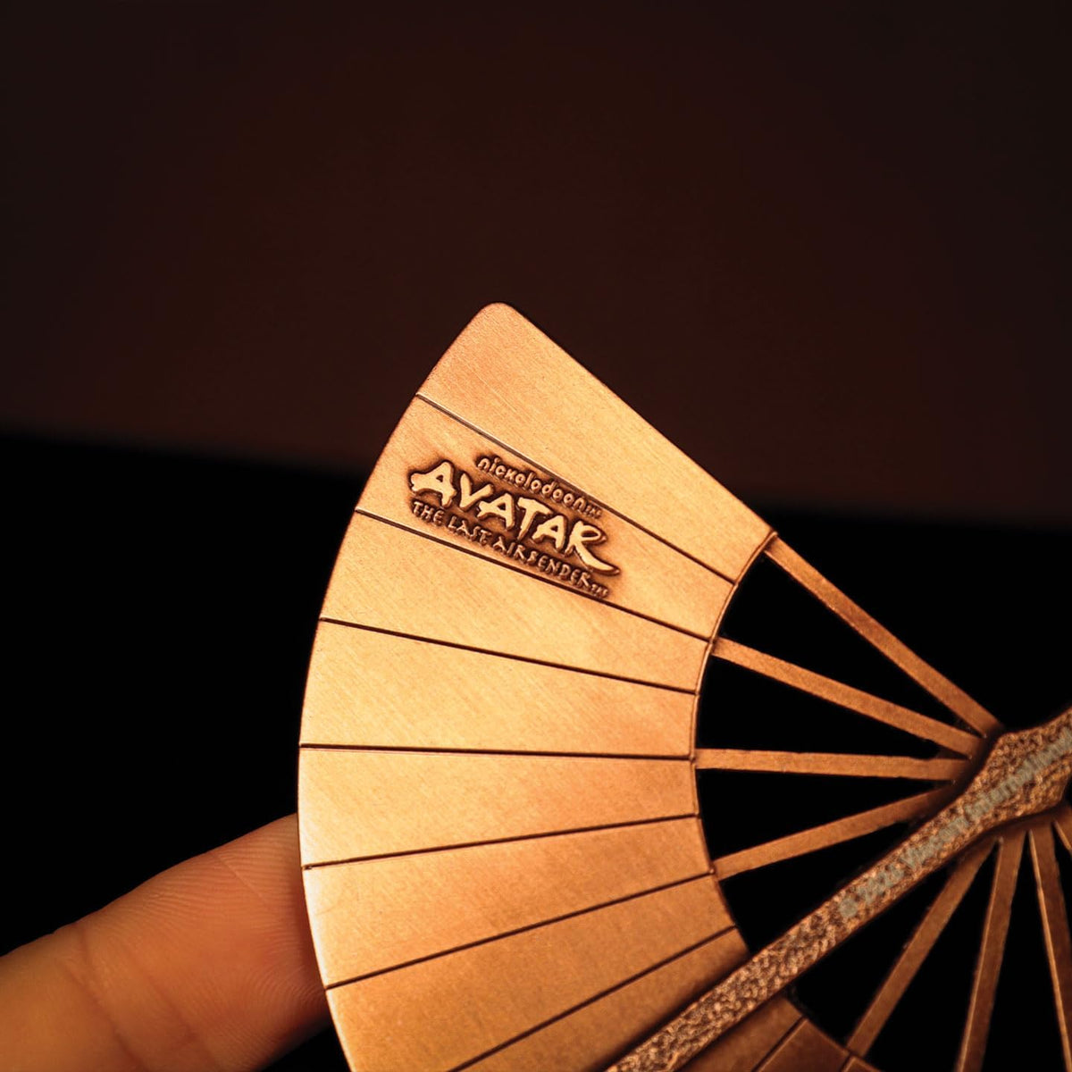 Avatar: The Last Airbender – Official Aang’s Glider Mini Metal Replica Collectible Replica - Tophatter Daily Deals