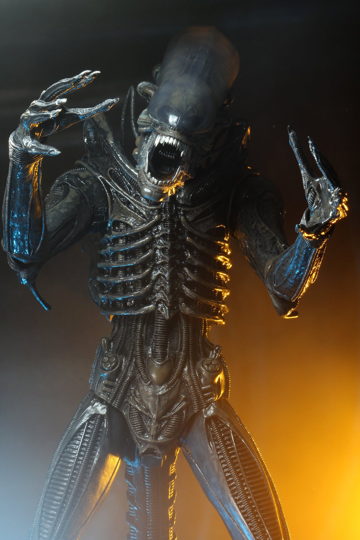 Alien – Official Ultimate 40th Anniversary Big Chap 1:4 Scale 18" Action Figure Action Figure - Tophatter Daily Deals