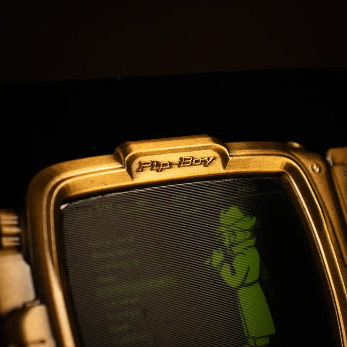 Fallout – Official Pip-Boy Mysterious Stranger Lenticular Ingot Replica Coin - Tophatter Daily Deals