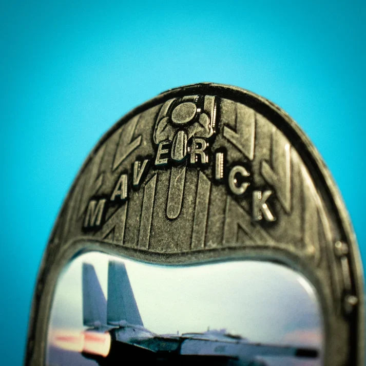 Top Gun – Official Maverick & Goose Limited-Edition Helmet Medallion Helmet Replica - Tophatter Daily Deals