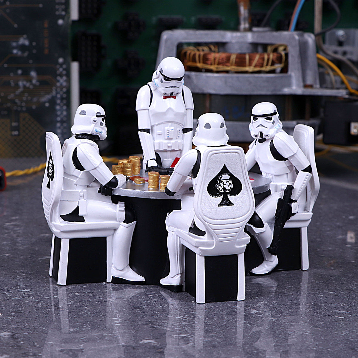 Original Stormtrooper – Official Poker Face Figurine Decorative Figurine - Tophatter Daily Deals