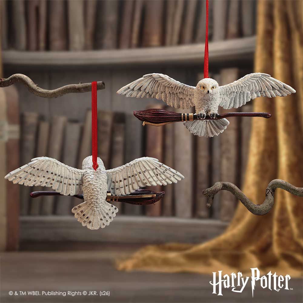 Harry Potter – Hedwig in Flight Hanging Ornament Hanging Ornament - Tophatter Daily Deals