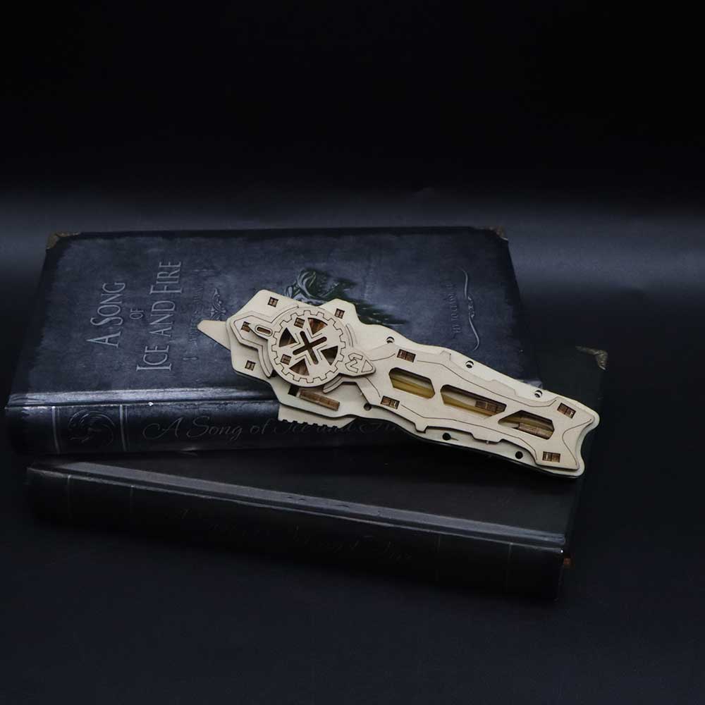 6 Cool Wooden Knife Model Kit 3D Blade Puzzle Toy - Tophatter Daily Deals