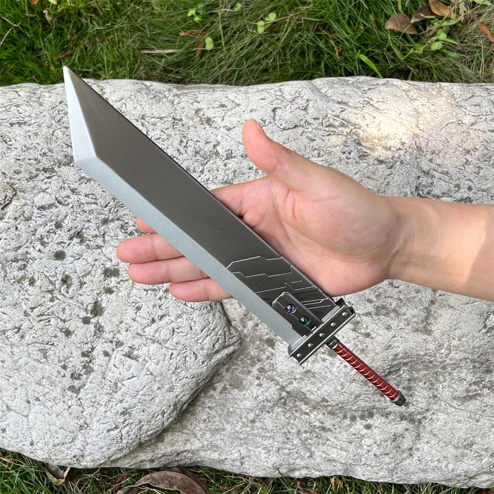 Cloud's Buster Sword FF Gamer Desk Decoration - Tophatter Daily Deals
