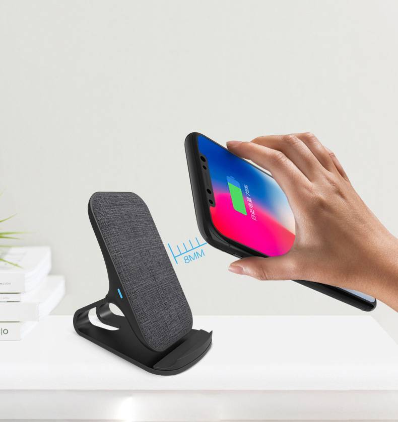 Aluminum Alloy Mobile Phone Wireless Charging 0 - Tophatter Daily Deals