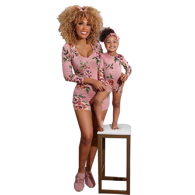 A199 Cross Border Women's Summer New Short Sleeve Shorts Parent Child Suit Amazon 0 - Tophatter Daily Deals