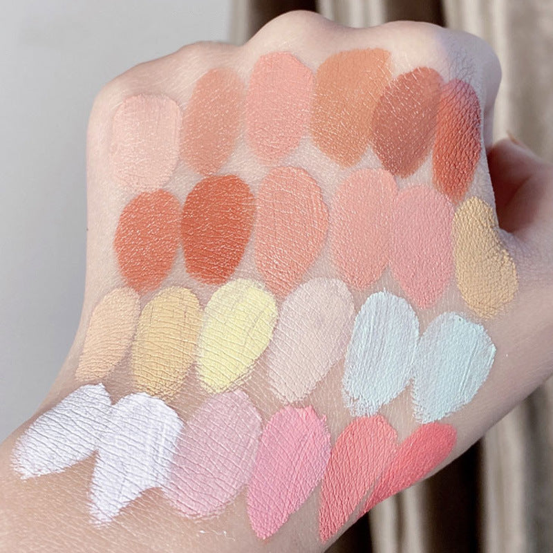 50 Color Concealer Disc Covers Dark Circles And Redness 0 - Tophatter Daily Deals