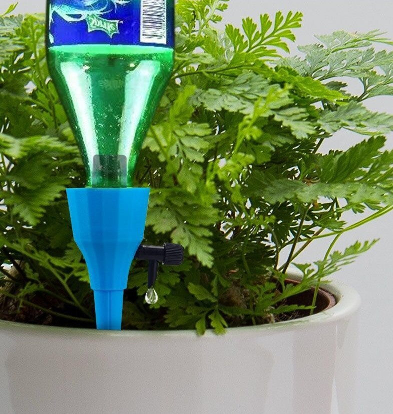 Automatic adjustable watering drip Blue 0 - Tophatter Daily Deals