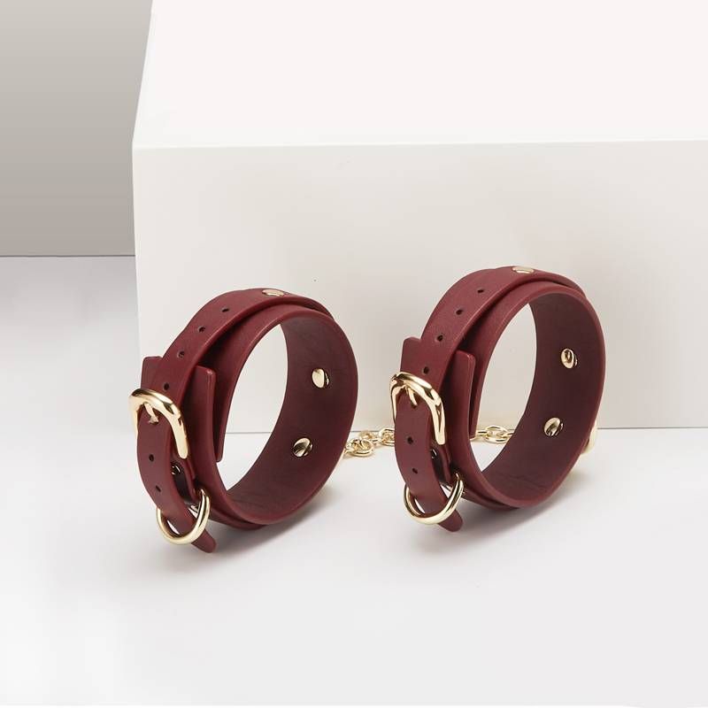 Deluxe 8-Piece Bondage Play Kit (Burgundy Gold) – BDSM Restraint Set > Bondage Gear > Bondage Kits - Tophatter Daily Deals