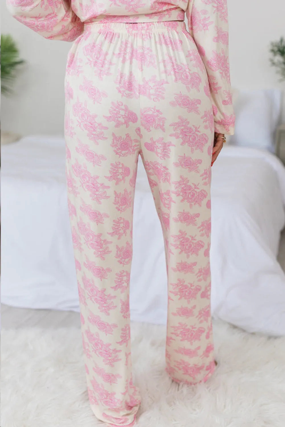 Pink Floral Long Sleeve and Pants Pajamas Set Loungewear & Sleepwear/Sleepwear - Tophatter Daily Deals