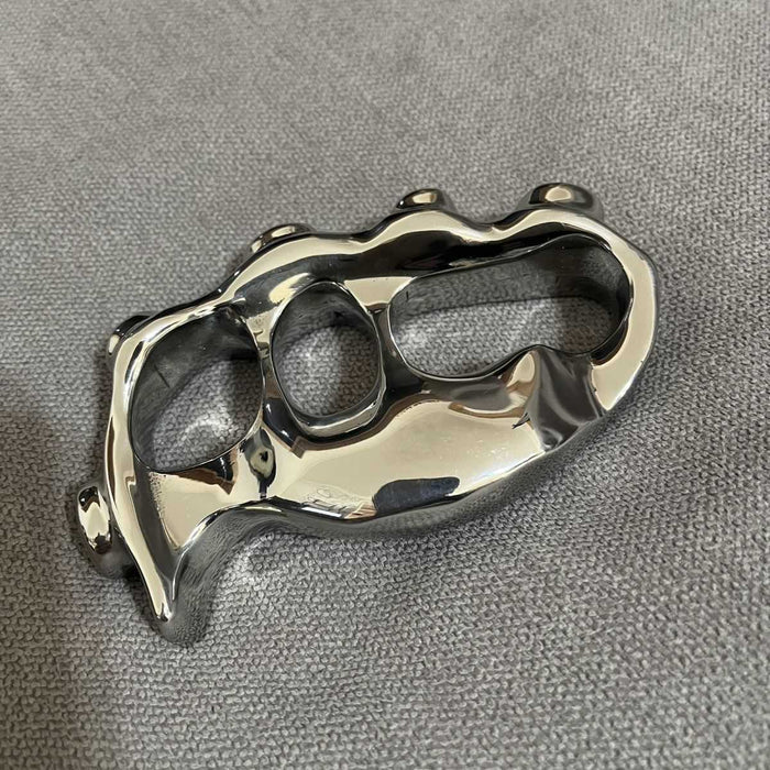Alien four-finger Knuckles Brass Knuckle - Tophatter Daily Deals