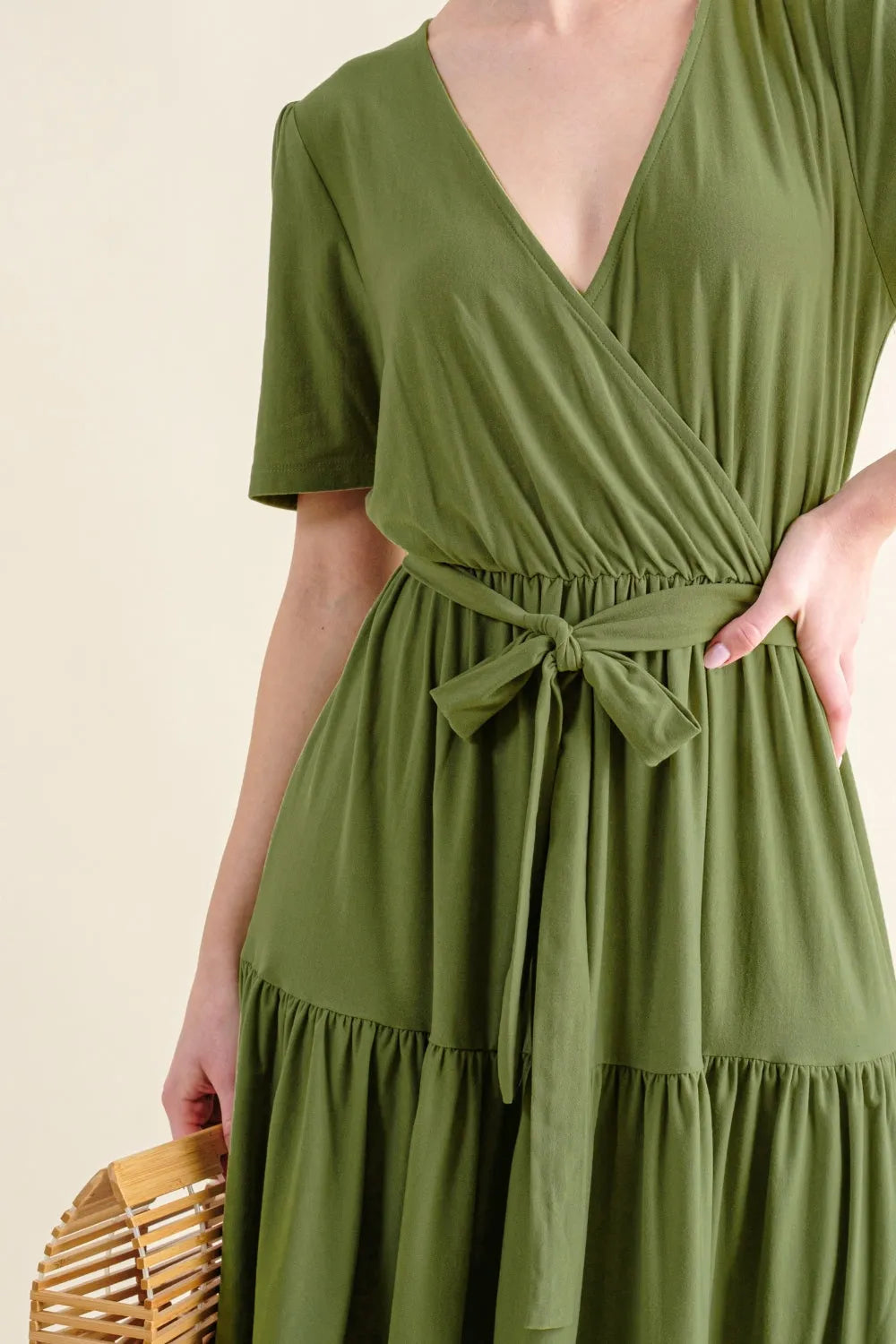 And The Why Soft Short Sleeve Tiered Midi Dress Casual Dresses - Tophatter Daily Deals