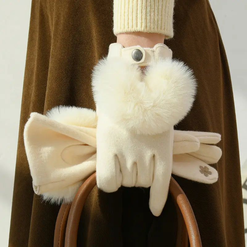 Insulating Women’s Winter Gloves – Faux Fur Trim, Cashmere White One size - Tophatter Daily Deals