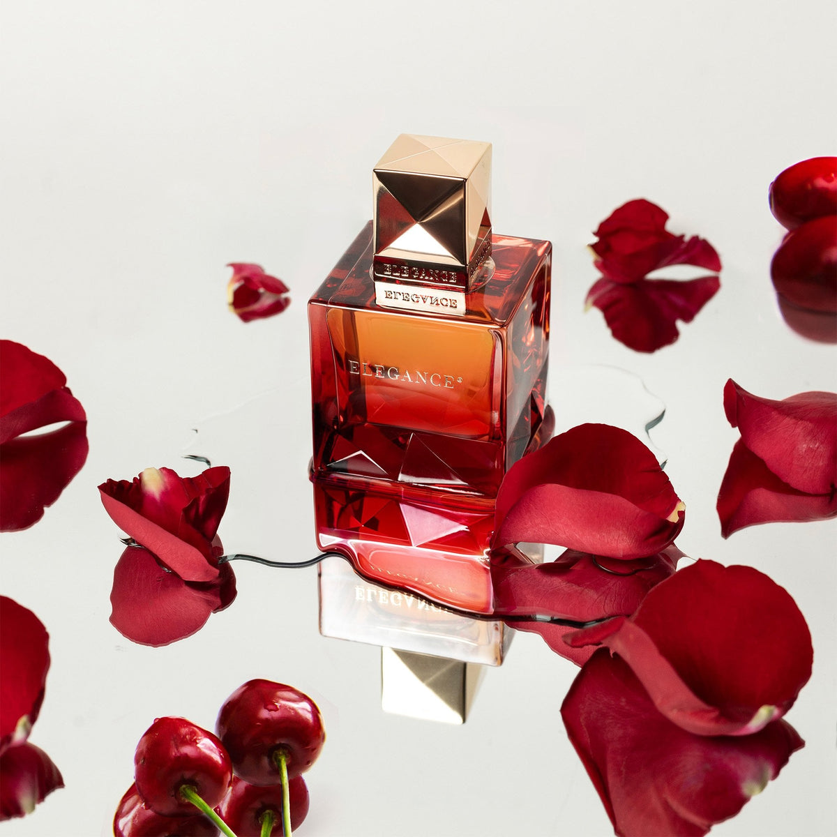 Sistelle Elegance Parfum 90ml Spray - Tophatter Daily Deals