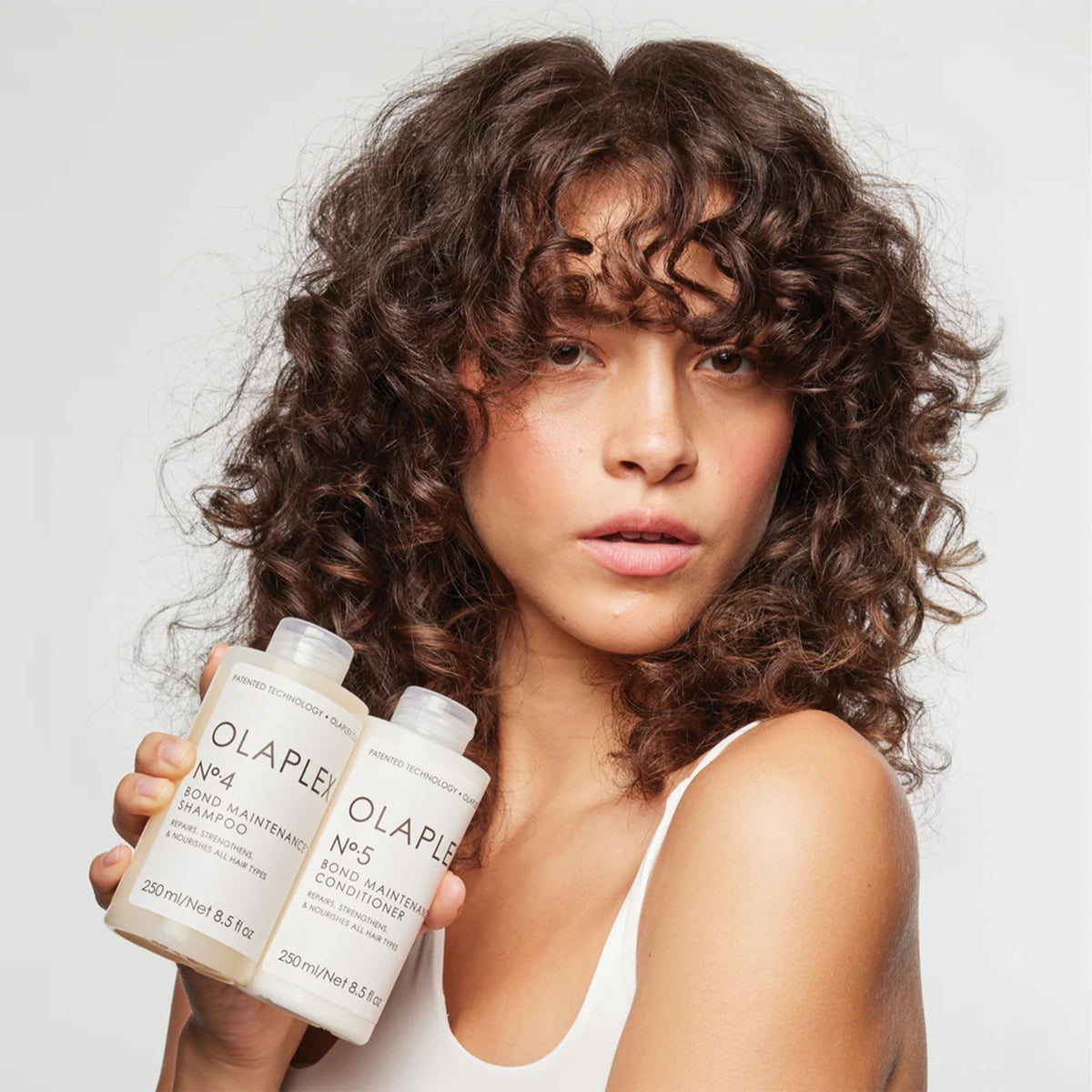 OLAPLEX No.4 Bond Maintenance Shampoo 250ml Bottle - Tophatter Daily Deals