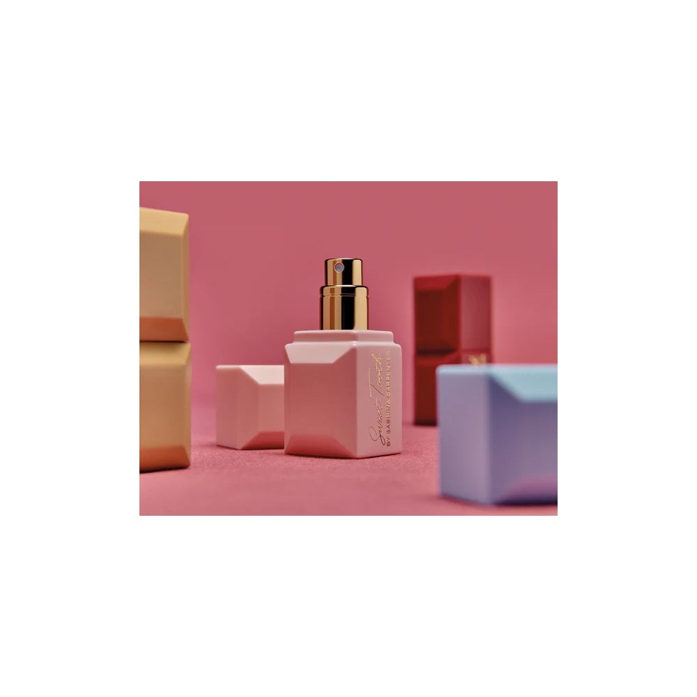 Sabrina Carpenter Bite Size Eau De Parfum 4 x 10ml Gift Set (Value £60) - Tophatter Daily Deals