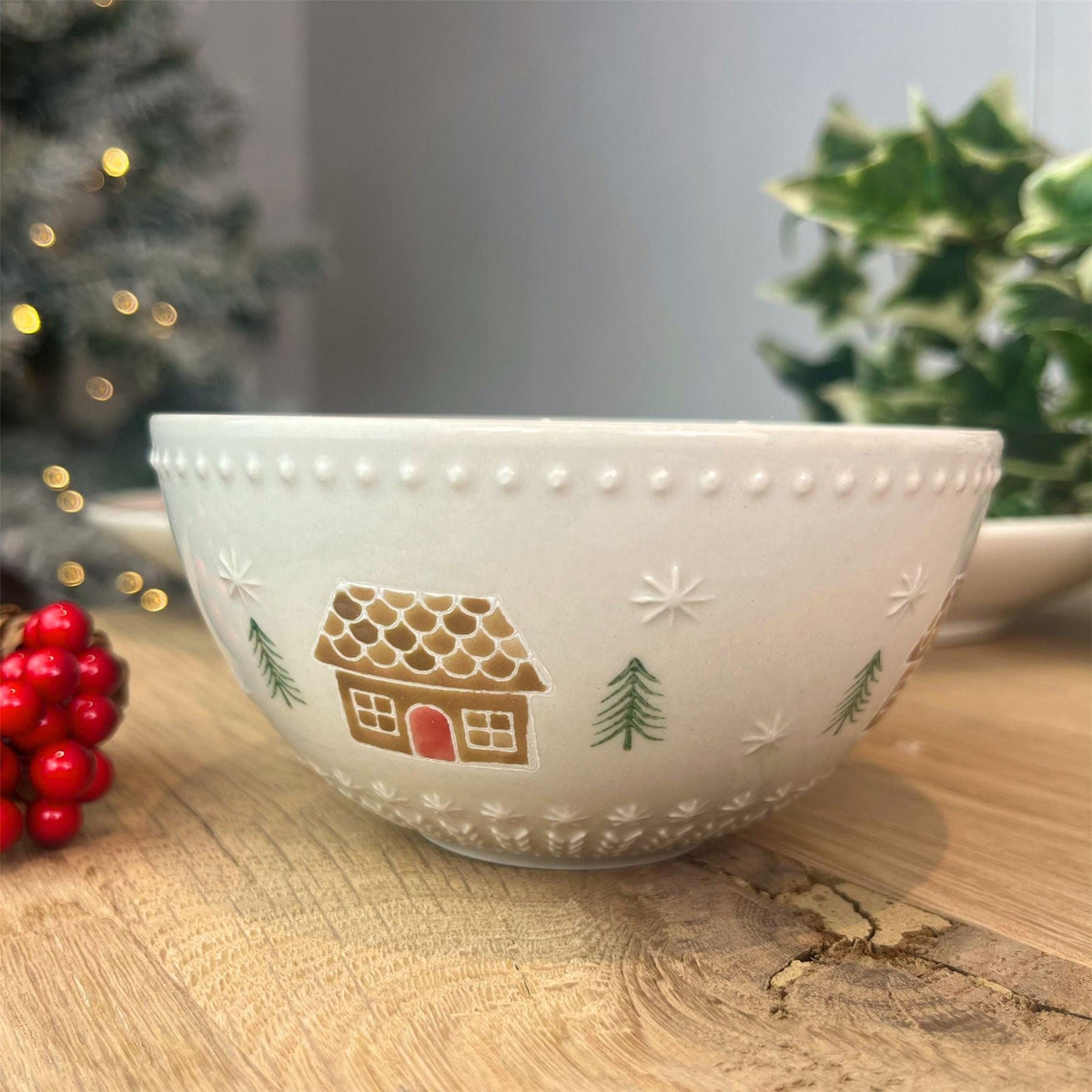 Gingerbread House Stoneware Bowl | Festive Christmas Snack Nibbles Bowl - 12cm Bowl - Tophatter Daily Deals