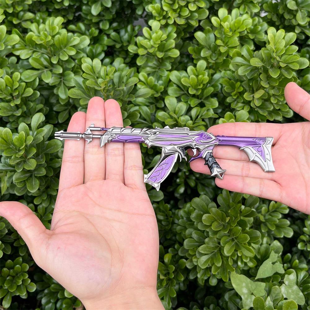 Reaver Vandal Skin Game Gun Model Metal Replica - Tophatter Daily Deals