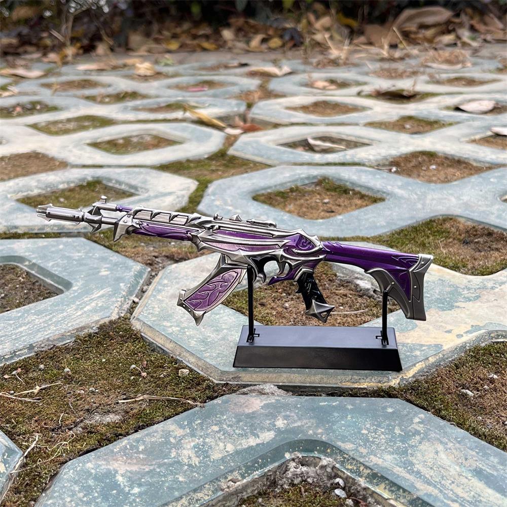 Reaver Vandal Skin Game Gun Model Metal Replica - Tophatter Daily Deals