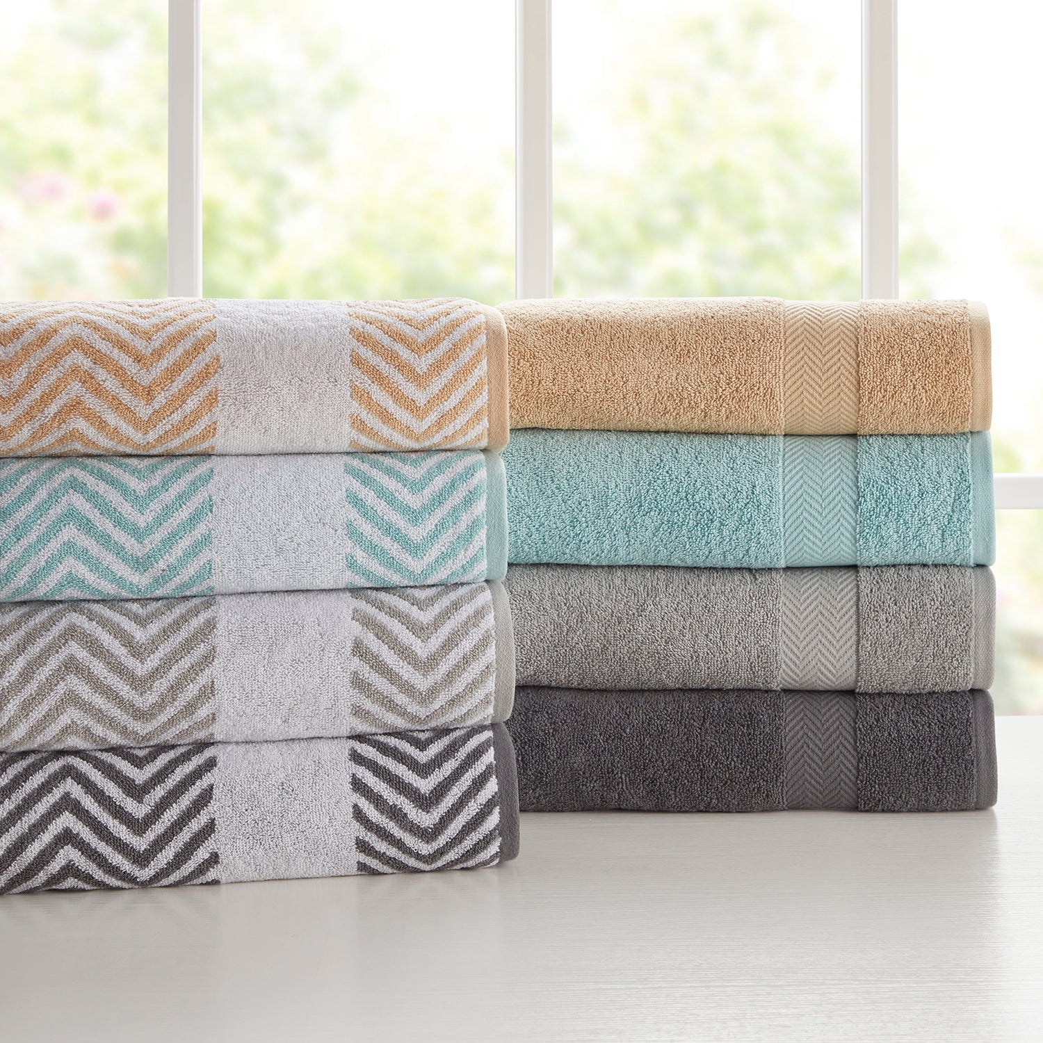 Kathy Ireland 6 Piece Chevron Jacquard Towel Set with Lets Dry Bath Towel - Tophatter Daily Deals